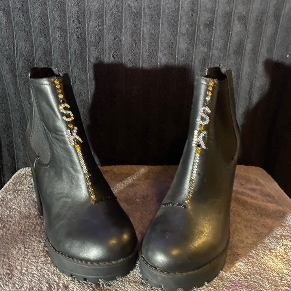 Elegant Black Ankle Boots with Rhinestone Detail